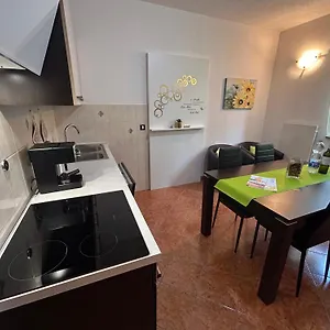 https://apartman-bruni.in-istria.net
